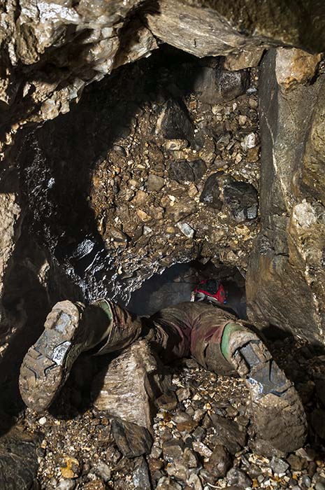 Lisa Wootton in Pebble Arch Passage. Photo: Phil Wolstenholme Lisa Wootton in Pebble Arch Passage. Photo: Phil Wolstenholme